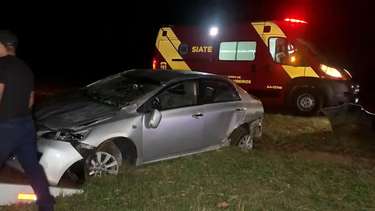 Duas pessoas ficam feridas em batida na marginal da BR 277