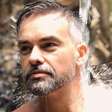 Aos 46 anos, ex-galã da Globo diz não temer a velhice: 'Me sinto bem sem roupa'