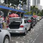 Ruas de Recife ficam cheias de panfletos e santinhos