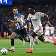 Real Madrid joga mal, mas vence com gol no fim em estreia de Mourinho