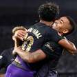 Barcelona goleia o Betis e mantém campanha perfeita na La Liga