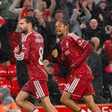 Liverpool despacha Tottenham na Copa da Liga Inglesa; Arsenal avança