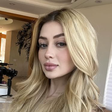 Influenciadora é morta durante live no TikTok em salão de beleza; imagens são fortes