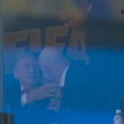 Ronaldo leva taça para Trump em camarote de final da Copa do Mundo