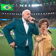 Alcione explica confusão com Belo na hora do Hino Nacional no Maracanã