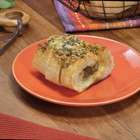 Kafta empanada no pão com queijo: veja como fazer