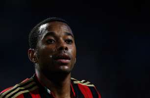 Milan nega acordo por Robinho e põe clube grego no páreo