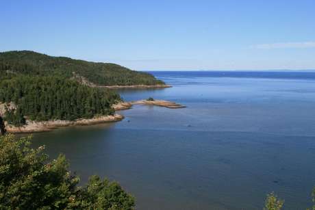 Represa de Manicouagan, Canad&aacute;: a Represa de Manicouagan &eacute; a quarta em superf&iacute;cie do planeta e a quinta em volume de &aacute;gua. Com um formato circular, o reservat&oacute;rio foi instalado na superf&iacute;cie de uma cratera formada pela queda de um meteoro h&aacute; milh&otilde;es de anos e produz energia para os agricultores locais