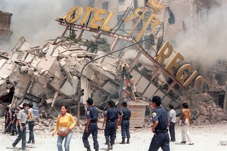 Resultado de imagen para 19 de septiembre de 1985 terremoto