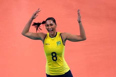 Jaqueline teve filho no dia 20 de dezembro e ainda deve demorar para defender o Molico/Osasco <p>Jaqueline teve filho no dia 20 de dezembro e ainda deve demorar para defender o Molico/Osasco</p>