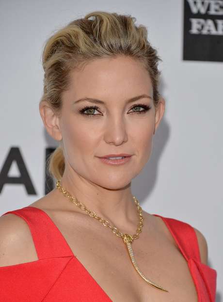 Apesar de não ser extremamente vaidosa, Kate Hudson chegou aos 33 anos com a pele impecável Apesar de não ser extremamente vaidosa, Kate Hudson chegou aos 33 anos com a pele impecável