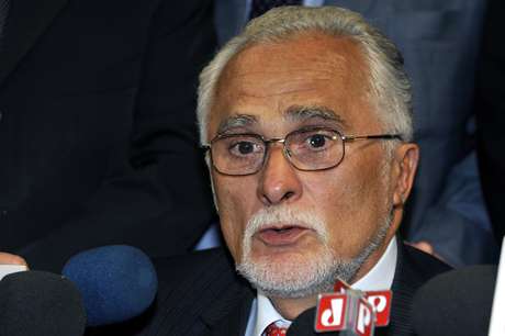 José Genoino foi condenado no processo do mensalão <p>José Genoino foi condenado no processo do mensalão</p>