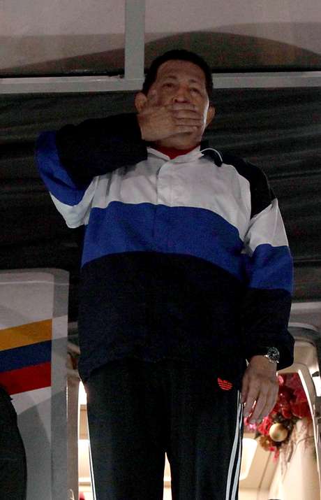 Chávez, na partida de Caracas em direção a Havana, na noite de 10 de dezembro de 2012 Chávez, na partida de Caracas em direção a Havana, na noite de 10 de dezembro de 2012