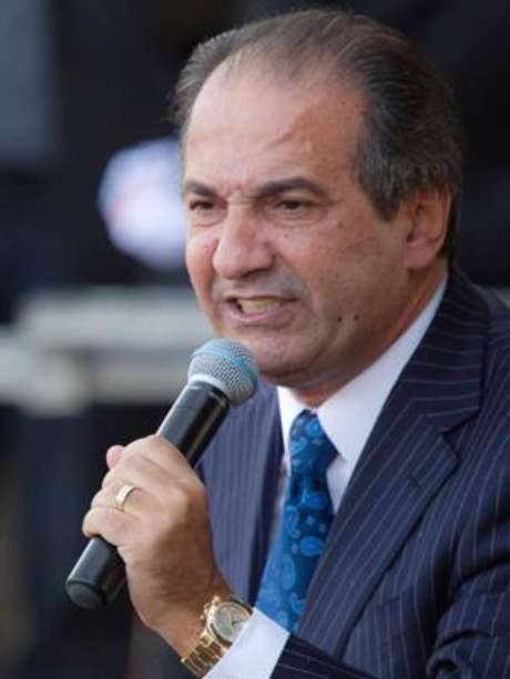 Pastor afirma que seu patrimônio atualizado é de R$ 4,5 milhões e não R$ 300 milhões Pastor afirma que seu patrimônio atualizado é de R$ 4,5 milhões e não R$ 300 milhões