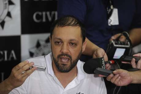 Major do Corpo de Bombeiros criticou o trabalho do delegado Marcelo Arigony (foto) <p>Major do Corpo de Bombeiros criticou o trabalho do delegado Marcelo Arigony (foto)</p>