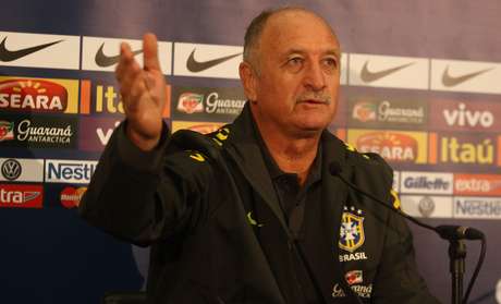 Convocações de Scolari mudaram muito da primeira lista até a Copa de 2002 <p>Convocações de Scolari mudaram muito da primeira lista até a Copa de 2002</p>