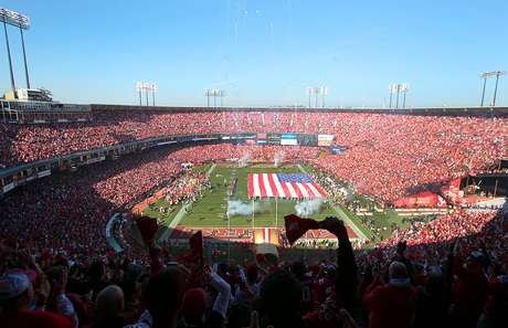 Jed Jacobsohn / Getty Images Candlestick Park, la casa de los 49ers de San Francisco, será demolido al final de la temporada 2013.