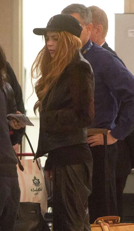 De acordo com fonte, Lindsay começou a usar botóx aos 20 <p>De acordo com fonte, Lindsay começou a usar botóx aos 20</p>