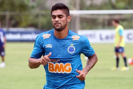 Ex-Palmeiras, Luan pode receber primeira chance como titular do Cruzeiro <p>Ex-Palmeiras, Luan pode receber primeira chance como titular do Cruzeiro</p>