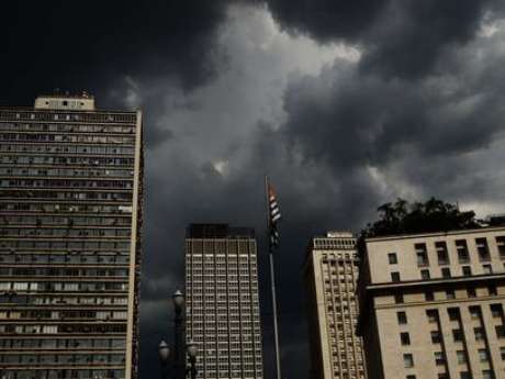 Chuva Forte Causa Alagamentos E Deixa Sp Em Estado De Atencao
