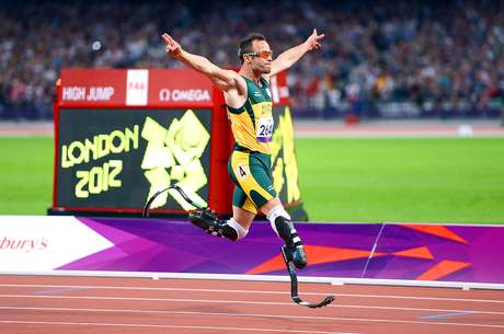Justin Setterfield / Getty Images <p>Oscar Pistorius has joined another elite club since falling into legal trouble, as one of the few athletes Nike has dropped over off-the-field issues. Pistrorius' connection with Nike was made the more glaring due to a 2007 commercial with the text "I am the bullet in the chamber", which has been removed after he was accused of murdering his girlfriend, Reeva Steenkamp. Since then the company has continued to distance itself from the sprinter. Here are the other infamous athletes whose legal woes left Nike hurrying to get away.</p>