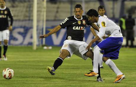 Atual campeão, time paulista saiu na frente, mas cedeu empate no segundo tempo <p>Atual campeão, time paulista saiu na frente, mas cedeu empate no segundo tempo</p>