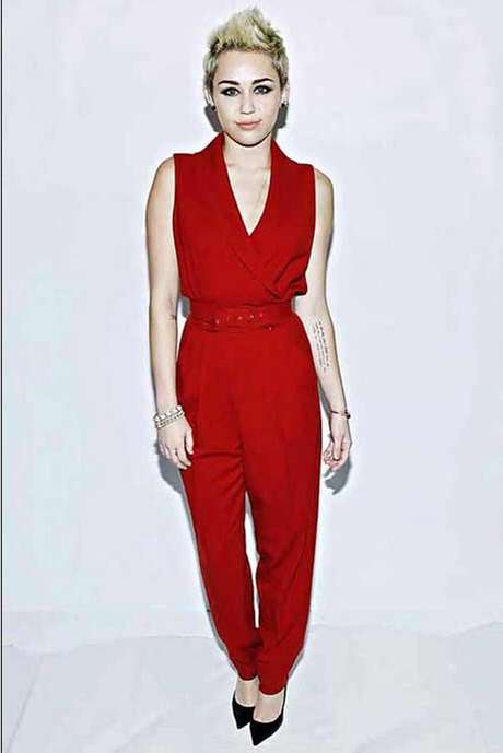 Reforma <p>Miley Cyrus ya había sido captada usando esa droga.</p>