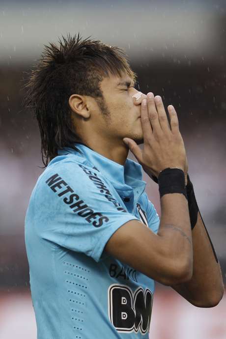 AP Neymar ha sido muy cuestionado en Brasil por no ser el gran jugador que se esperaba.