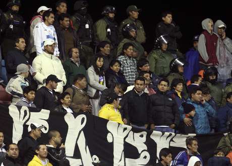 Hildo Nejar atacou policiamento local por permitir entrada de objetos explosivos no Estádio Jesús Bermúdez <p>Hildo Nejar atacou policiamento local por permitir entrada de objetos explosivos no Estádio Jesús Bermúdez</p>