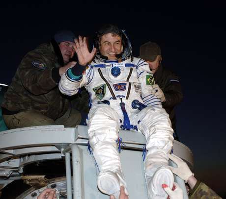 Marcos Pontes retorna de sua missão à ISS, em 2006 Marcos Pontes retorna de sua missão à ISS, em 2006