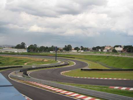 Jornal: Interlagos vai sair da F1 em 2014 se não houver reforma
