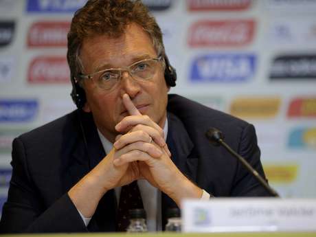 Para secretário-geral da Fifa, é mais fácil negociar com governos centralizados do que com democracias mais sólidas que contam com vários representantes <p>Para secretário-geral da Fifa, é mais fácil negociar com governos centralizados do que com democracias mais sólidas que contam com vários representantes</p>