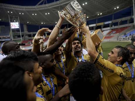 Ferj ameaçou não entregar a Taça Guanabara ao Botafogo <p>Ferj ameaçou não entregar a Taça Guanabara ao Botafogo</p>