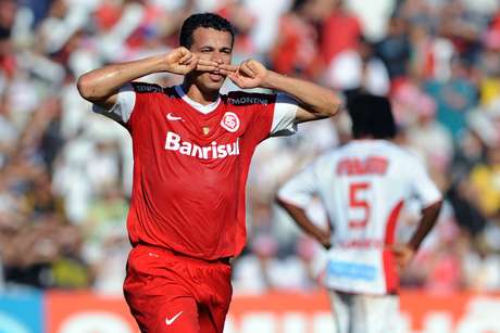 Leandro Damião marcou duas vezes e foi o destaque da vitória do Inter <p>Leandro Damião marcou duas vezes e foi o destaque da vitória do Inter</p>