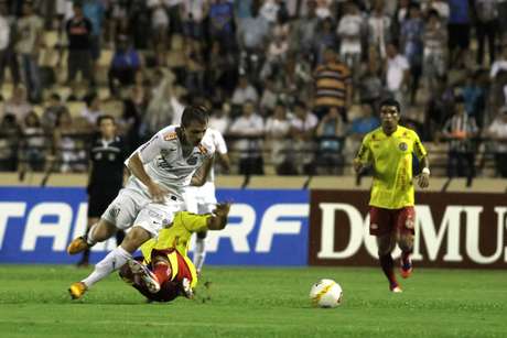 Montillo é a principal contratação do Santos para a temporada Montillo é a principal contratação do Santos para a temporada