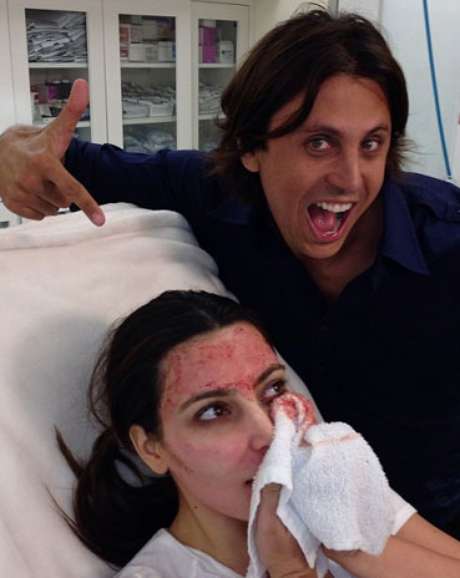 Twitter / Reprodução <p>Kim foi acompanhada do amigo Jonathan Cheban</p>