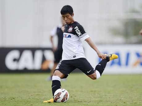 Chinês Chen Zizao pode deixar o Corinthians <p>Chinês Chen Zizao pode deixar o Corinthians</p>