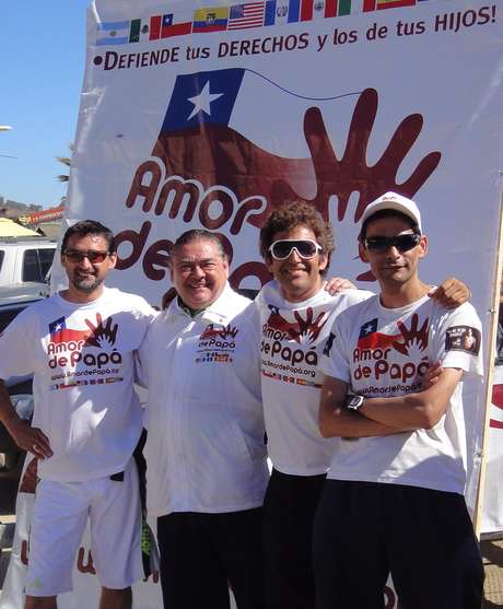 Gentileza David Abuhadba (segundo a la derecha) junto a los otros presidentes de la organización Amor de Papá-