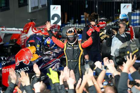 AFP en español Kimi Raikkonen es el primer líder de la Fórmula 1 tras ganar el Gran Premio de Australia.