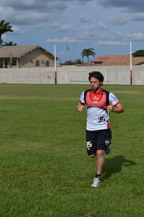 Estreia de João Paulo anima o técnico do Atlético-GO Estreia de João Paulo anima o técnico do Atlético-GO