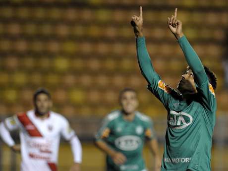 Leandro agradeceu a Renato Gaúcho, que o fez virar atacante e o incentivou no Grêmio <p>Leandro agradeceu a Renato Gaúcho, que o fez virar atacante e o incentivou no Grêmio</p>