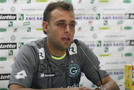 Renan ganhará chance enquanto Harlei ganhará descanso no Goiás Renan ganhará chance enquanto Harlei ganhará descanso no Goiás
