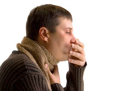 Thinksotck <p>La tos persistente es uno de los síntomas de la tuberculosis </p>