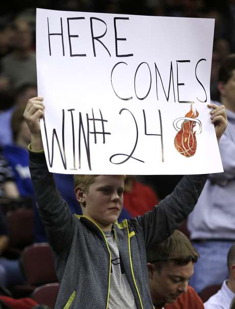 Miami Heat chegou à 24ª vitória consecutiva na NBA <p>Miami Heat chegou à 24ª vitória consecutiva na NBA</p>