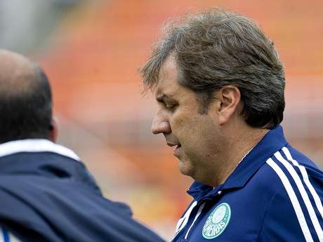 Técnico do Palmeiras lembrou desfalques para a escalação no clássico deste domingo <p>Técnico do Palmeiras lembrou desfalques para a escalação no clássico deste domingo</p>