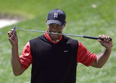 Tiger Woods voltou ao topo do golfe mundial Tiger Woods voltou ao topo do golfe mundial