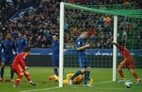 Getty Images Francia y España se juegan en el estadio Saint-Denis el primer puesto en el Grupo de clasificación para el próximo Mundial de Brasil 2014