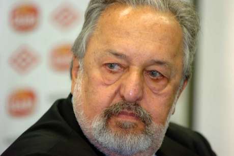 Luís Álvaro passa por problemas físicos Luís Álvaro passa por problemas físicos