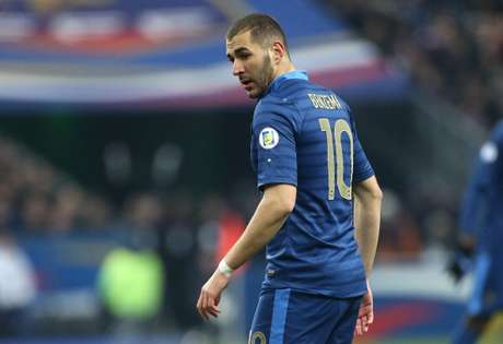 Getty Images Karim Benzema tuvo un mal día ante España y acabó pitado por su hinchada