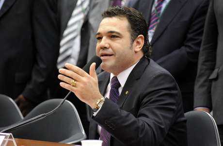 O deputado preside atualmente a Comissão de Direitos Humanos e Minorias da Câmara <p>O deputado preside atualmente a Comissão de Direitos Humanos e Minorias da Câmara</p>